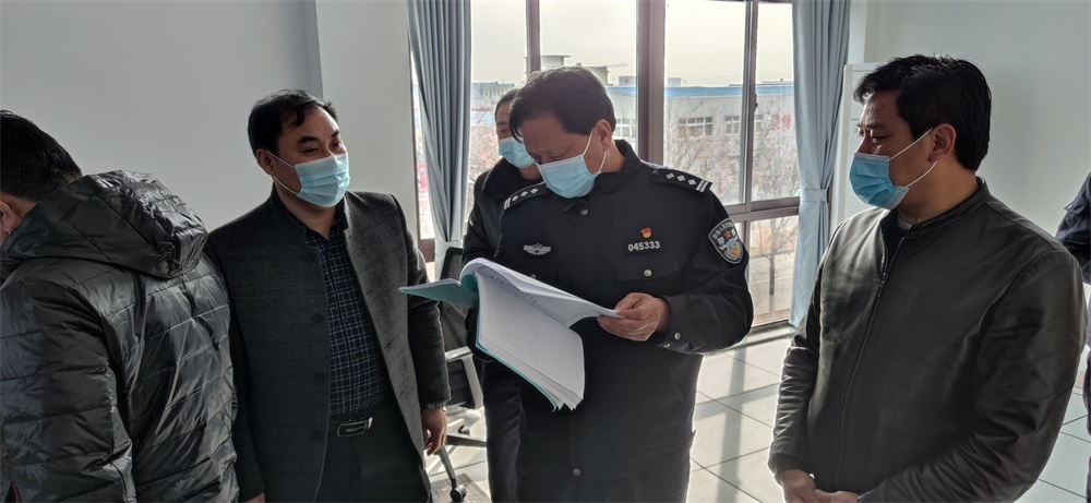 宿州市公安局保安监管部门领导一行莅临公司检查指导工作(图4) 宿州市公安局保安监管部门领导一行莅临公司检查指导工作(图4)