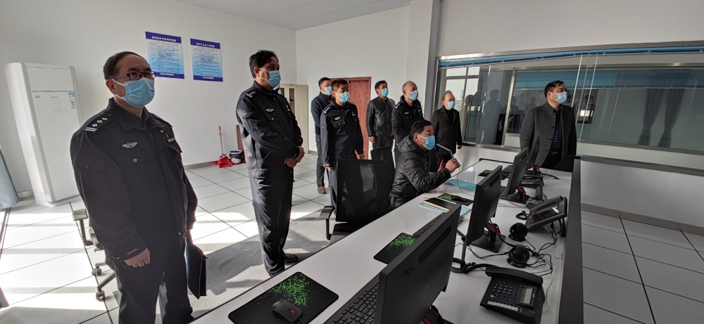 宿州市公安局保安监管部门领导一行莅临公司检查指导工作(图5) 宿州市公安局保安监管部门领导一行莅临公司检查指导工作(图5)