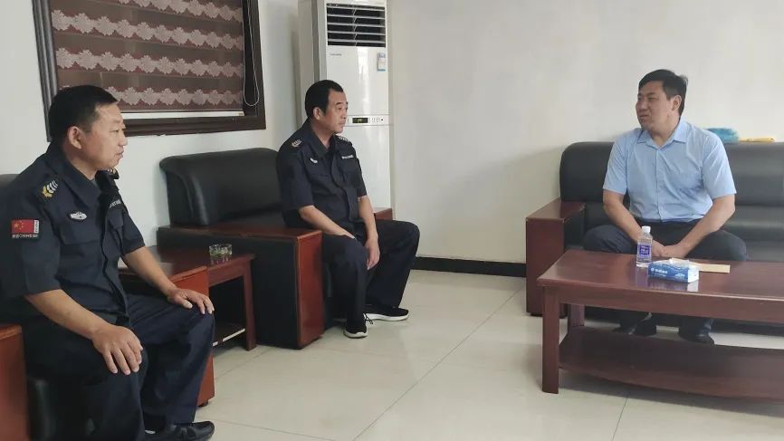 米兰在线官网(中国)一站式体育服务-官网开展“八一”双拥走访慰问活动(图2)